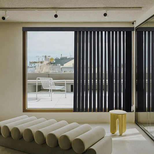 Beyond the Cloud: The Architecture of Local-Process Automation in Smart Curtains