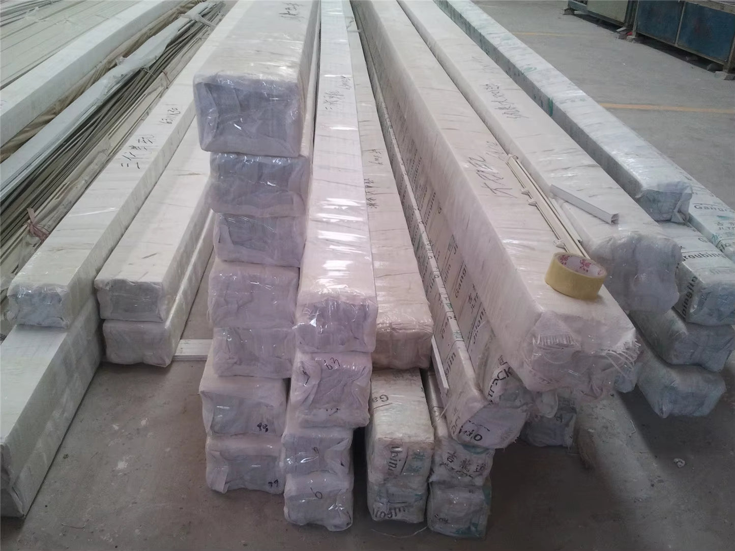 Plastic Cuved Curtain Rail L Sharp Customized Eco Friendly PVC U Shape Hospital Curtain Track