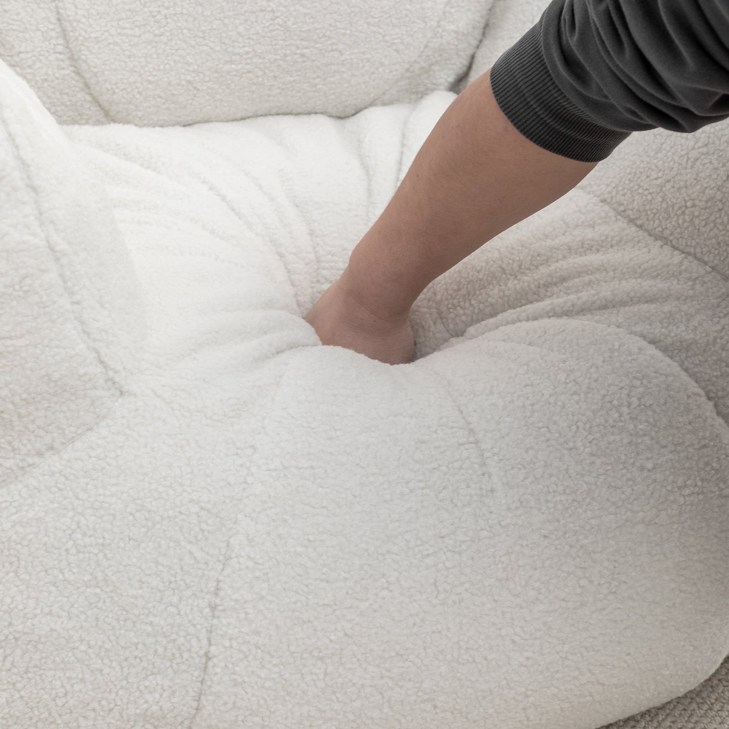 Comfy Bean Bag Chair with Filler, Tufted Memory Foam Sofa in White Teddy Fabric, Fluffy and Cozy Seating for Dorm, Apartment, or Living Room